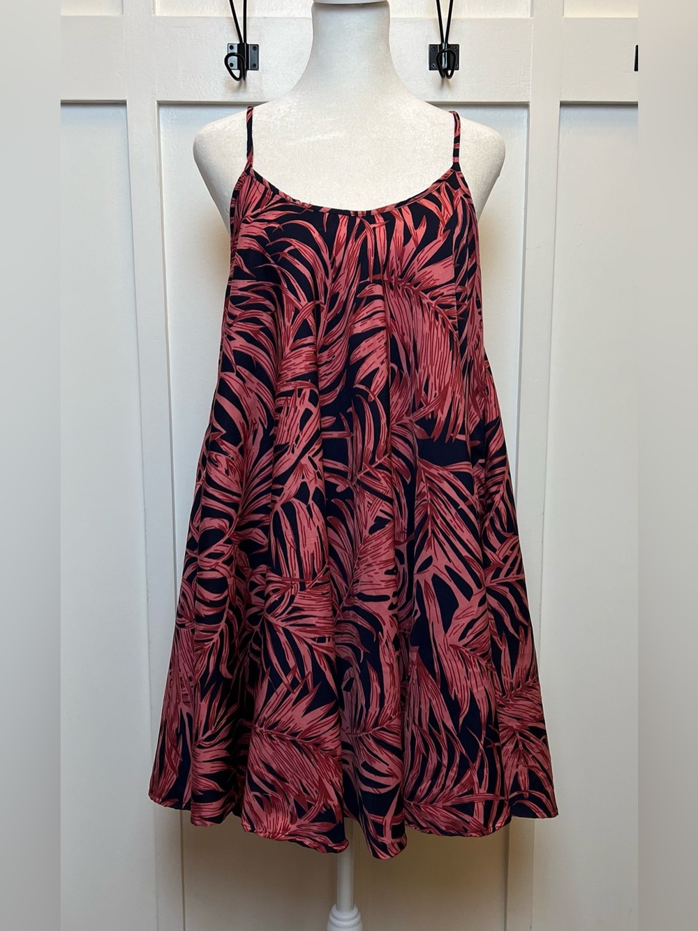 INGEAR RESORT Small / Medium Dress Blue Pink Casual Flowy Vacation Tropical Boho